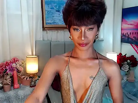 sassylatina online show from November 14, 2:38 pm