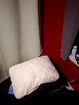 Cnutt310 online show from October 24, 7:49 am