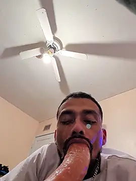 Cnutt310 online show from February 12, 1:22 am