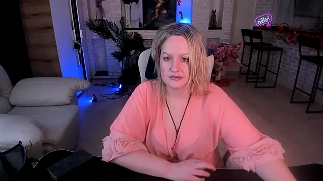 Snapshot of MariemLui chatting on November 5, 3:12 pm MariemLui online show from November 5, 3:12 pm