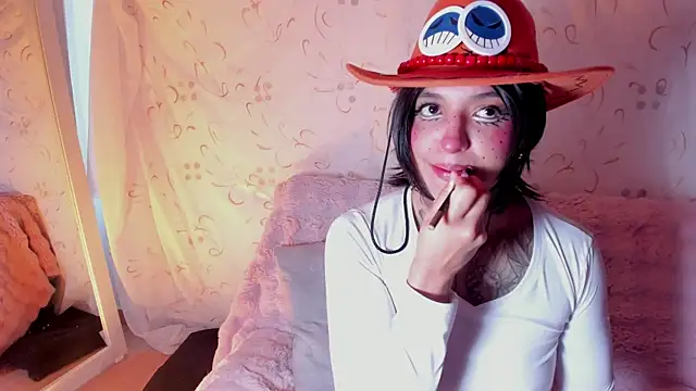 kinkyboat23 online show from May 29, 12:03 pm