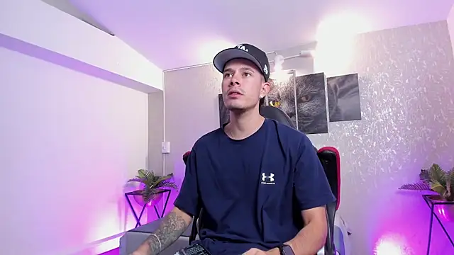 nils saint online show from October 18, 3:42 am