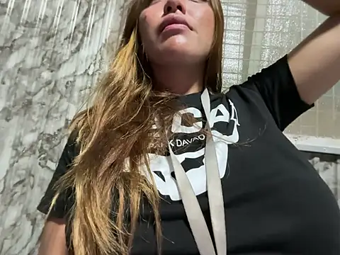 urasianlady online show from March 2, 3:30 pm