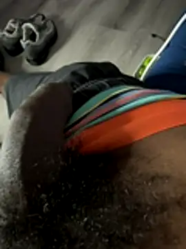 Snapshot of sideman17386 chatting on December 4, 12:14 pm sideman17386 online show from December 4, 12:14 pm