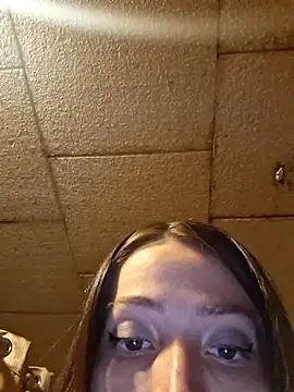 Snapshot of Tudiablita21 chatting on April 29, 8:51 am Tudiablita21 online show from April 29, 8:51 am