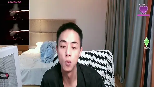 Snapshot of Tsia-Die chatting on February 17, 12:56 pm Tsia-Die online show from February 17, 12:56 pm