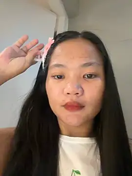 Snapshot of princess_janine chatting on July 10, 10:29 am princess janine online show from July 10, 10:29 am