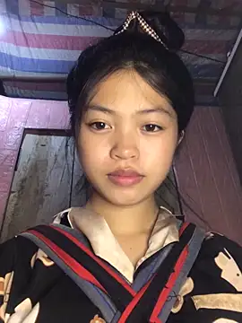 Thy00   online show from September 19, 7:32 am