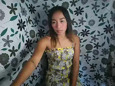 Snapshot of Virgen_christine01 chatting on November 1, 6:48 am Virgen christine01 online show from November 1, 6:48 am