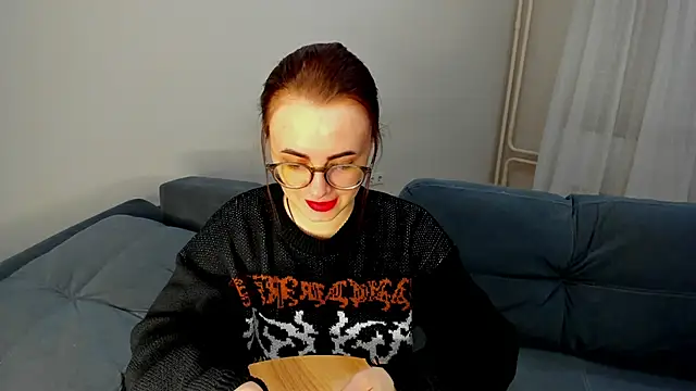 MewStella online show from March 28, 3:00 pm