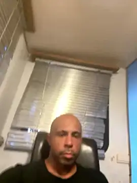 Rcarrasco15 online show from April 14, 11:44 pm