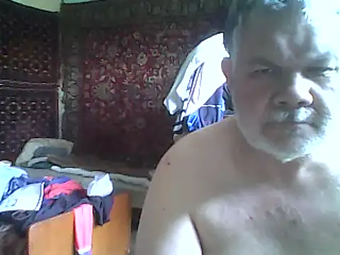 Snapshot of A1B3- chatting on May 25, 12:44 pm A1B3- online show from May 25, 12:44 pm