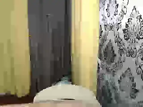 Snapshot of lovelyallena07 chatting on October 25, 9:31 pm lovelyallena07 online show from October 25, 9:31 pm