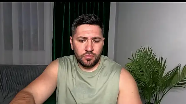 Snapshot of Gold_Alpha_Boy chatting on June 5, 7:08 pm Gold Alpha Boy online show from June 5, 7:08 pm