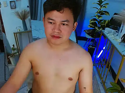 annocentboy online show from April 25, 9:45 am