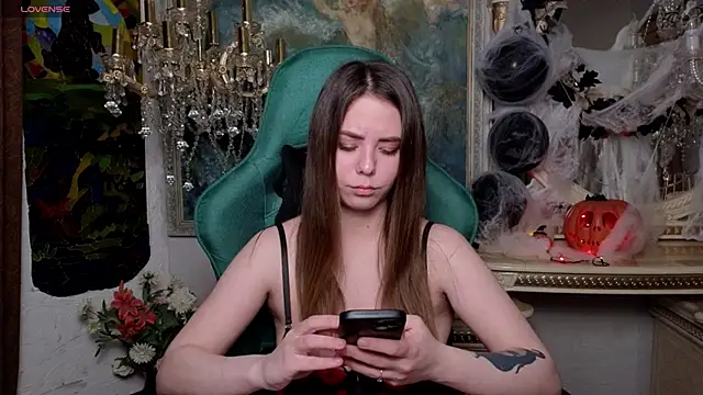 IvoryWood  online show from October 24, 11:28 am