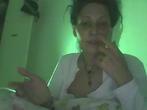Snapshot of Bebita-zmp chatting on June 2, 4:53 pm Bebita-zmp online show from June 2, 4:53 pm