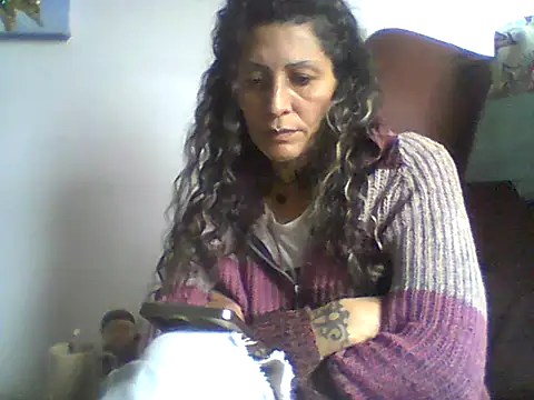 Snapshot of Bebita-zmp chatting on June 10, 8:52 pm Bebita-zmp online show from June 10, 8:52 pm