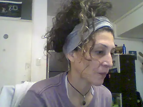 Snapshot of Bebita-zmp chatting on June 13, 8:29 pm Bebita-zmp online show from June 13, 8:29 pm