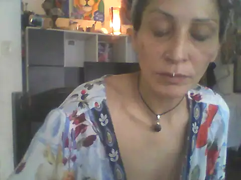 Snapshot of Bebita-zmp chatting on June 18, 8:57 pm Bebita-zmp online show from June 18, 8:57 pm