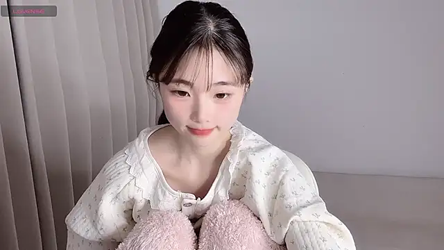 gougou77 online show from December 16, 10:42 am