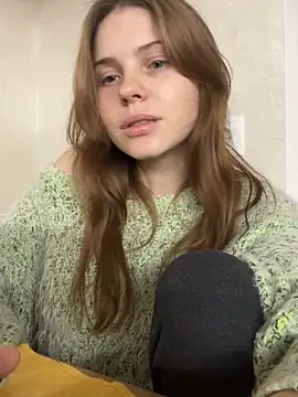 Delilah Leila online show from November 15, 9:32 pm