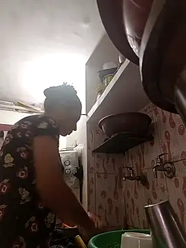 ISHANI-SINGH online show from November 20, 3:50 am