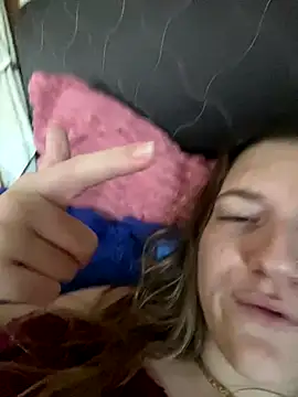 Snapshot of SafadaJS chatting on November 19, 9:20 am SafadaJS online show from November 19, 9:20 am