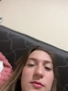 Snapshot of SafadaJS chatting on November 20, 2:56 am SafadaJS online show from November 20, 2:56 am