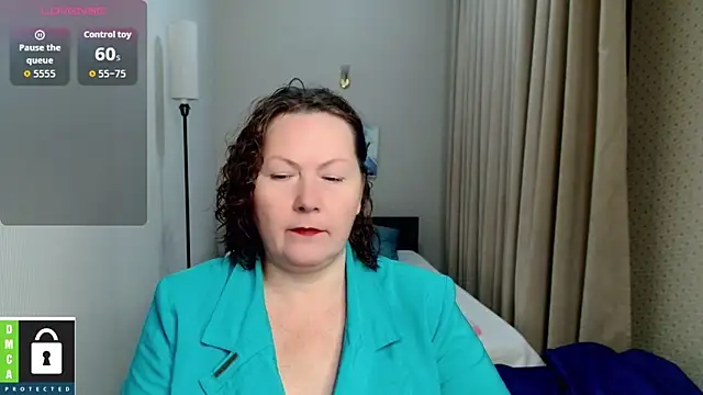 Snapshot of milf_hornys chatting on September 11, 4:18 pm milf hornys online show from September 11, 4:18 pm