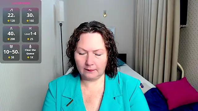 Snapshot of milf_hornys chatting on October 5, 4:38 pm milf hornys online show from October 5, 4:38 pm