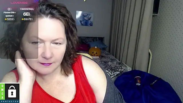 Snapshot of milf_hornys chatting on October 19, 5:24 pm milf hornys online show from October 19, 5:24 pm