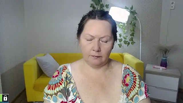 Snapshot of milf_hornys chatting on November 4, 4:39 pm milf hornys online show from November 4, 4:39 pm