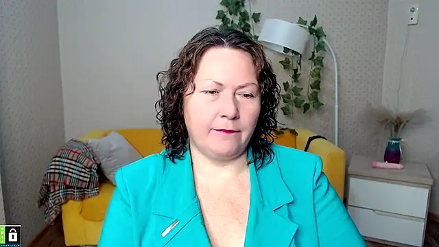 Snapshot of milf_hornys chatting on November 5, 4:07 pm milf hornys online show from November 5, 4:07 pm