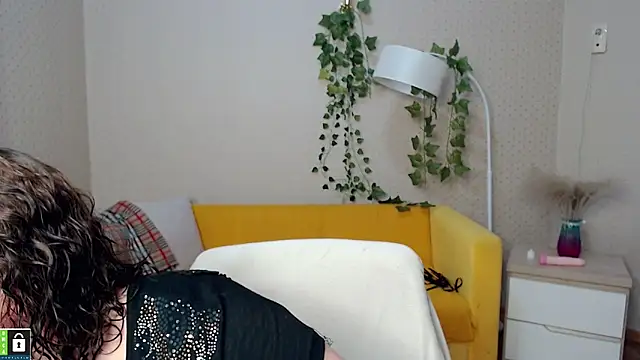 Snapshot of milf_hornys chatting on November 6, 5:03 pm milf hornys online show from November 6, 5:03 pm