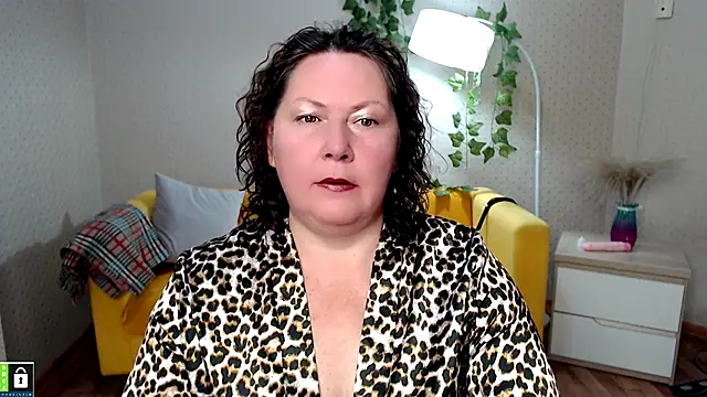 Snapshot of milf_hornys chatting on November 7, 6:41 pm milf hornys online show from November 7, 6:41 pm