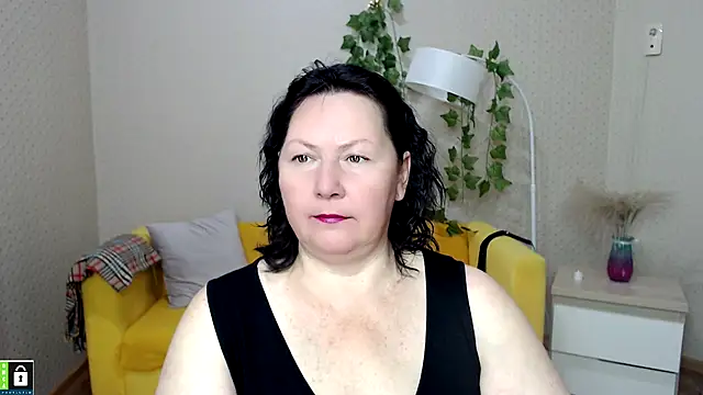 Snapshot of milf_hornys chatting on November 11, 4:07 pm milf hornys online show from November 11, 4:07 pm