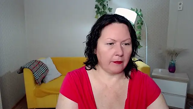 Snapshot of milf_hornys chatting on November 18, 4:22 pm milf hornys online show from November 18, 4:22 pm