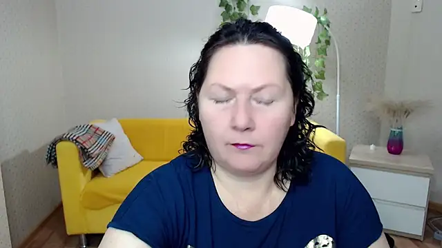 Snapshot of milf_hornys chatting on November 19, 5:13 pm milf hornys online show from November 19, 5:13 pm