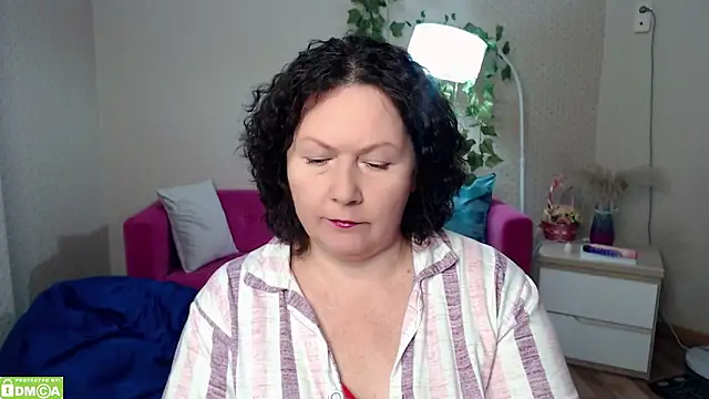 Snapshot of milf_hornys chatting on December 3, 7:23 pm milf hornys online show from December 3, 7:23 pm