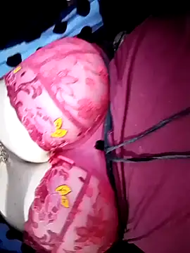 Snapshot of Hnonasix89 chatting on January 14, 9:52 pm Hnonasix89 online show from January 14, 9:52 pm