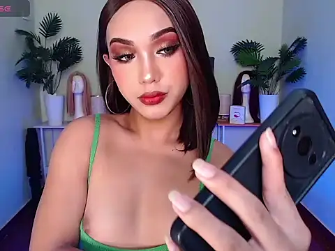 Snapshot of UrasianBIGcock696 chatting on October 12, 9:30 am UrasianBIGcock696 online show from October 12, 9:30 am
