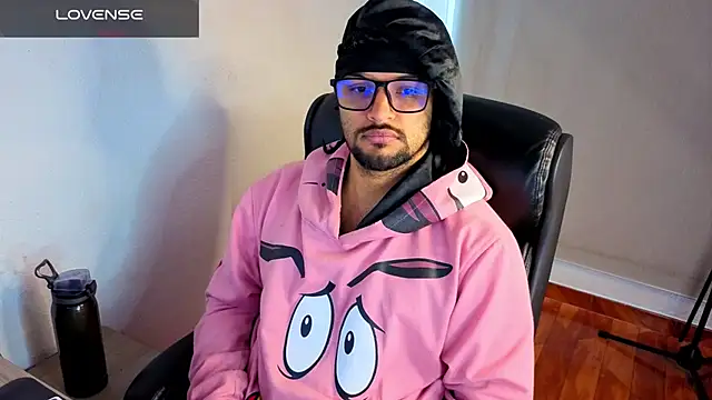 Ernesto-Rodriguez82 online show from April 2, 11:41 am