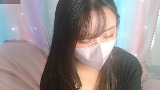 Snapshot of YUMI_T chatting on November 2, 3:42 am YUMI T online show from November 2, 3:42 am