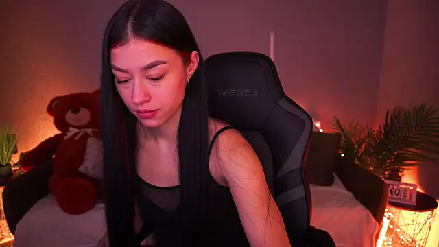 FataleNellie online show from March 9, 9:41 pm