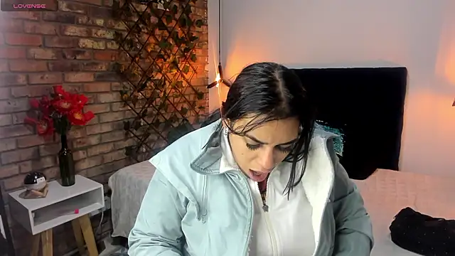 Lia Blake  online show from February 24, 12:36 pm