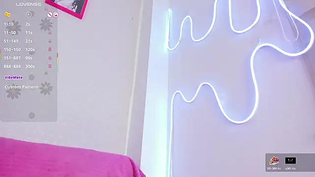 missweetpeach online show from March 15, 10:49 pm