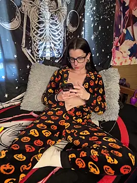 xoktty online show from October 7, 5:10 pm