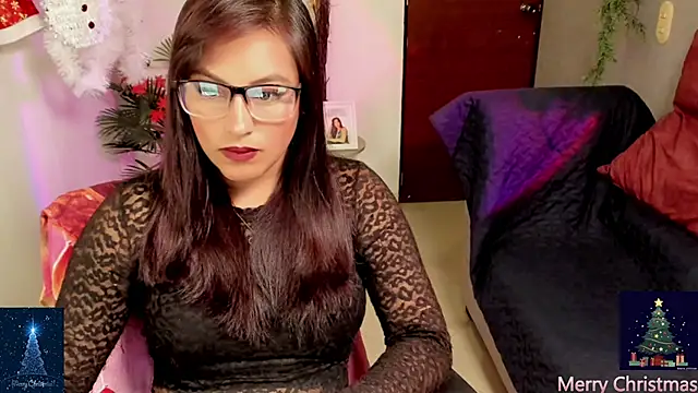 Snapshot of Cameroon-Diaz chatting on December 19, 1:51 pm Cameroon-Diaz online show from December 19, 1:51 pm