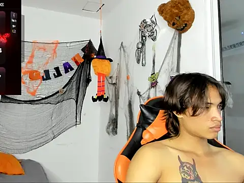 Snapshot of kenshi_roa chatting on October 21, 2:34 am kenshi roa online show from October 21, 2:34 am